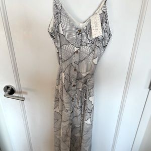 NWT Sienna sky banana leaf midi dress